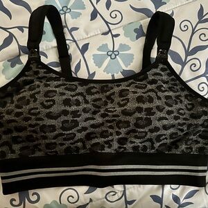 Momcozy 4-in-1 Pumping Bra Hands Free, Padding Nursing Bra & Maternity Bra Large